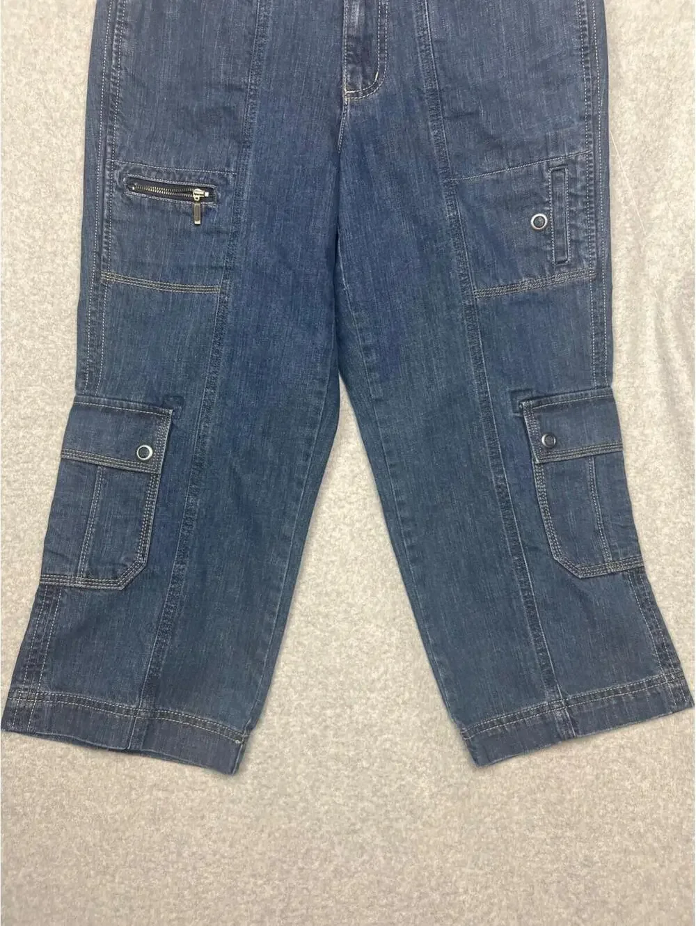 Eddie Bauer Crop Cargo Capri Denim Jeans Womens Size 6 Outdoor Casual Comfort